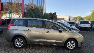 Peugeot 5008  picture 8