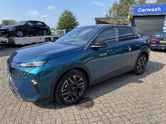 Coche accidentado Peugeot 3008 Hybride Allure nieuwste model 2025/4