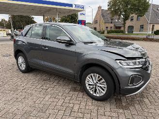 Coche accidentado Volkswagen T-Roc 1.0 - 81 Kw 2024/2