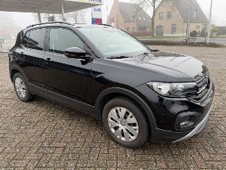 Damaged car Volkswagen T-Cross 1.0 - 85 Kw DSG 2019/10