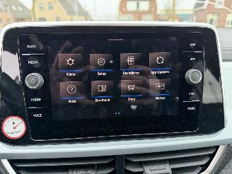 Volkswagen T-Roc 1.5 TSi 150 Pk DSG Goal picture 38