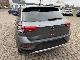 Volkswagen T-Roc 1.0 - 85 Kw 6V. Goal picture 12