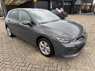 krockskadad bil auto Volkswagen Golf 8.5 Goal. 1.5 eTSi 110 Kw DSG 2025/7