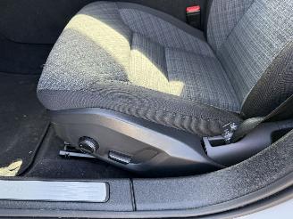 Volvo V-60 2.0 T6  Plug-in AWD picture 35