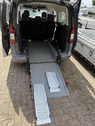 Volkswagen Caddy maxi 1.5 TSi 85 Kw DSG Maxi Rolstoel-uitvoering picture 27