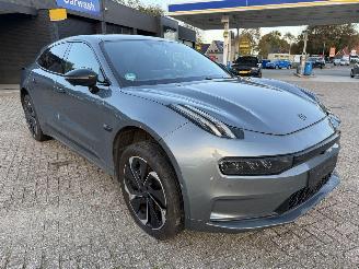 Voiture accidenté Zeekr X 001 RWD. Long Range 100 Kw/h 2025/10