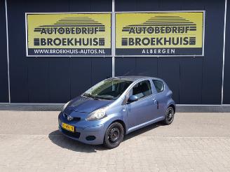 skadebil auto Toyota Aygo 1.0-12V Access 2009/9