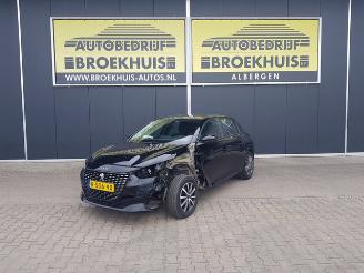 damaged passenger cars Peugeot 208 1.2 PureTech Active Pack 2023/1