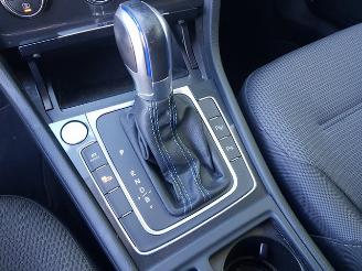 Volkswagen e-Golf e-Golf picture 16