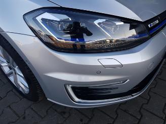 Volkswagen e-Golf e-Golf picture 24