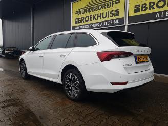 Skoda Octavia Combi 1.4 TSI iV PHEV Sportline Business picture 7