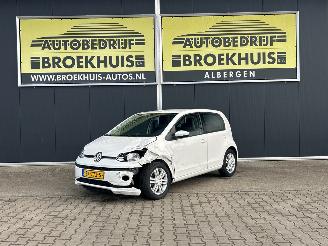 Unfallwagen Volkswagen Up! 1.0 BMT high up! 2019/6