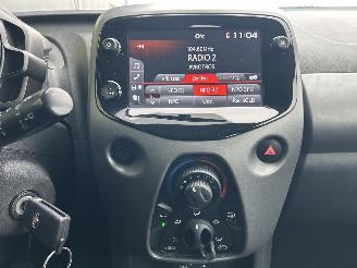 Toyota Aygo 1.0 VVT-i x-play picture 20