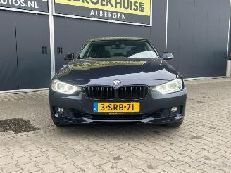 BMW 3-serie 320i xDrive High Executive picture 3