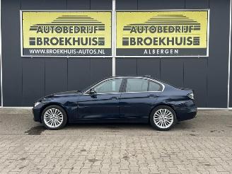 BMW 3-serie 320i xDrive High Executive picture 2