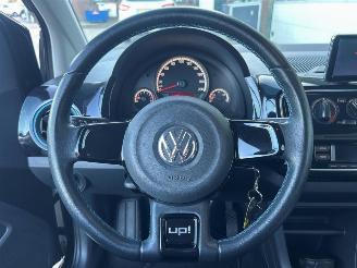 Volkswagen Up! 1.0 take up! BlueMotion picture 17