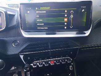 Peugeot 208 1.2 PureTech GT-Line picture 23