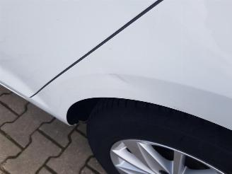 Volkswagen Golf 1.6 TDI Comfortline BlueMotion picture 10