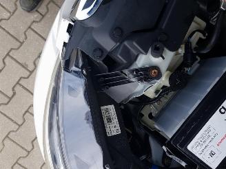 Peugeot 108 1.0 e-VTi Active picture 11