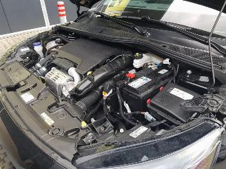 Peugeot 208 1.2 PureTech 100 Style picture 16