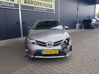 Toyota Auris 1.8 Hybrid Lease picture 3