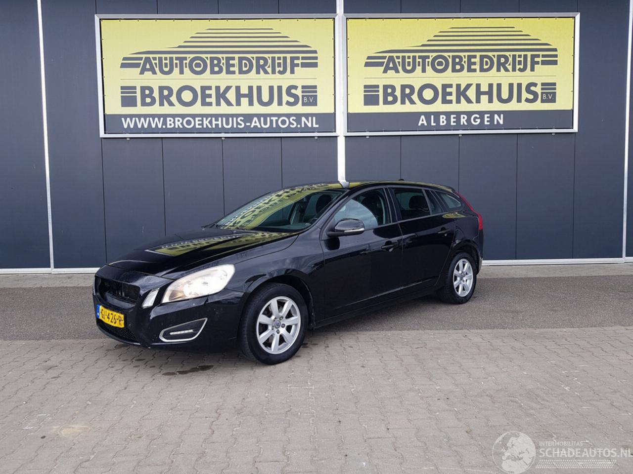 Volvo V-60 1.6 D2 Momentum