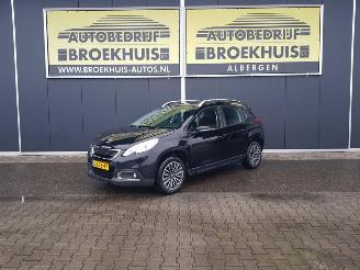 Vaurioauto  passenger cars Peugeot 2008 1.2 VTi Active Pack Premium Automatic 2014/6