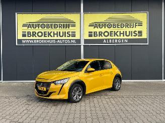 Voiture accidenté Peugeot e-208 EV Blue Lease Active 50 kWh 2021/2
