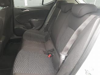 Opel Astra 1.0 Edition picture 21