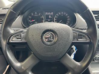 Skoda Octavia Combi 1.2 TSI Greentech Ambition Businessline picture 15