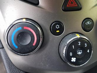 Chevrolet Aveo 1.2 LT picture 23