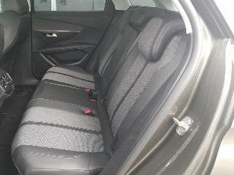 Peugeot 3008 1.2 PureTech Active picture 12