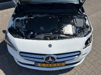 Mercedes B-klasse 200d picture 10
