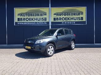 Vaurioauto  passenger cars Toyota Rav-4 2.0 VVTi Linea Terra 2008/4