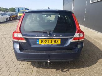 Volvo V-70 1.6 D2 Momentum picture 5