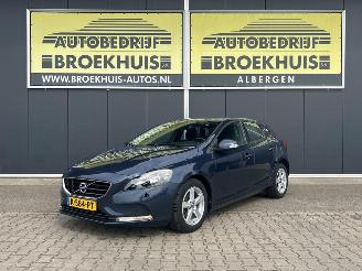 Volvo V-40 1.6 D2 Kinetic picture 1
