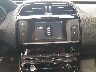 Jaguar XE 2.0 D Portfolio picture 17