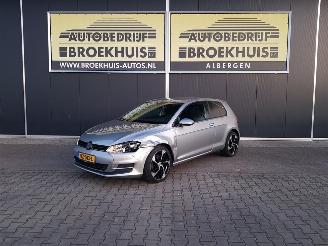 uszkodzony samochody osobowe Volkswagen Golf 1.2 TSI Trendline 2012/11