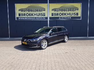 Damaged car Volkswagen Passat Variant 1.4 TSI GTE Highline 2015/12