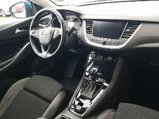 Opel Grandland X 1.6 CDTi Business Executive picture 19