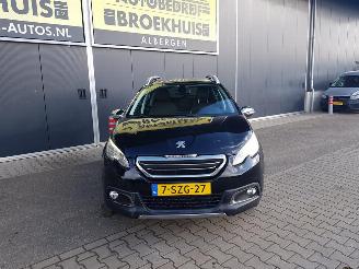 Peugeot 2008 1.2 VTi Allure Pack Premium Plus picture 3