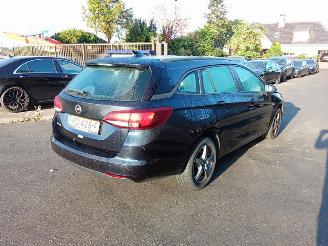 Avarii autoturisme Opel Astra SPORTS TOURER 1.0 Turbo 2017/10