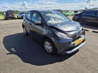 Toyota Aygo 1.0 12V VVT-i picture 4