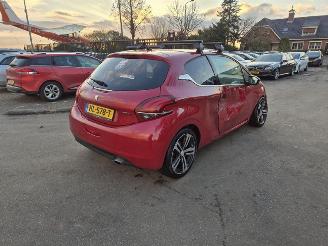 Avarii autoturisme Peugeot 208 1.2  12v 2014/12