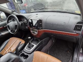Hyundai Santa Fe 2.7 V6 4x2 picture 5