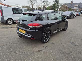 Unfallwagen Renault Clio GrandTour 0.9 TCe 2013/5