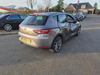 Vaurioauto  passenger cars Seat Leon 1.8 TSi 2014/4