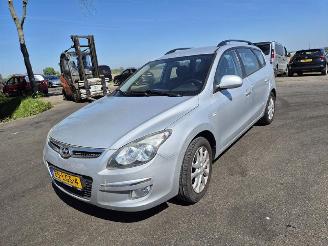 Hyundai I-30 Crosswagon 1.4 picture 3