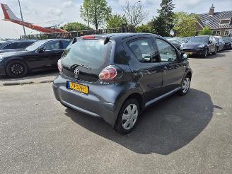 Toyota Aygo 1.0 12v picture 1
