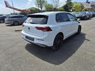 Voiture accidenté Volkswagen Golf GTE 2021/2